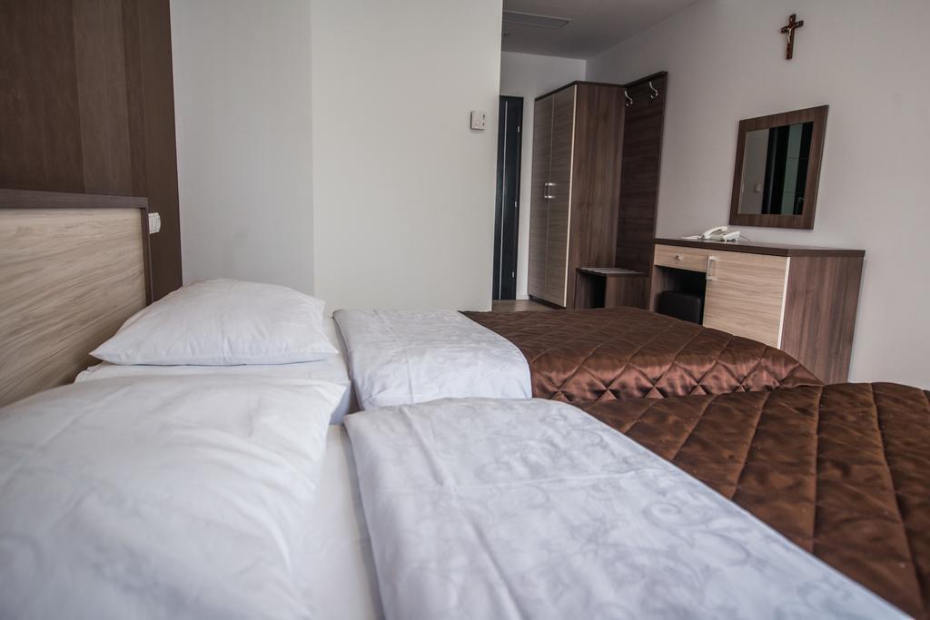 Hotel Lux เมจูโกเรีย ห้อง รูปภาพ